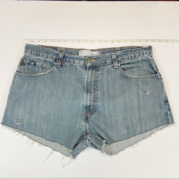 Levi’s 559 Custom Distressed Cut Off Shorts Sz XL - Picture 1 of 10